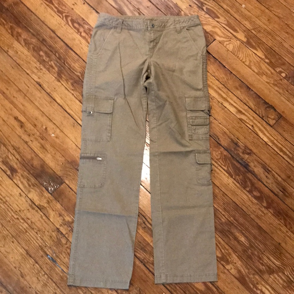 Women’s Columbia Cargo Pants size 6